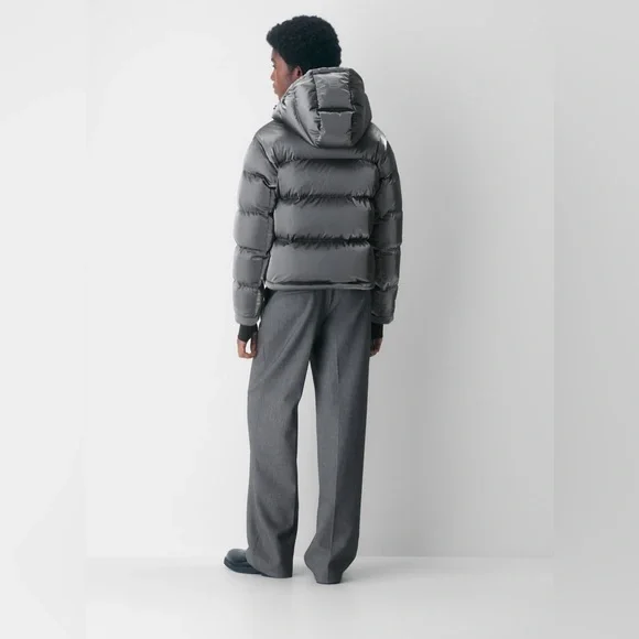 BNWOT Aritzia Super Puff Liquid Shine - Picture 2 of 8